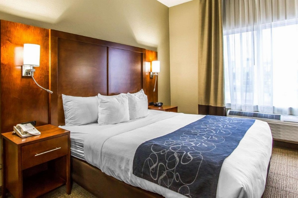 Room image 4