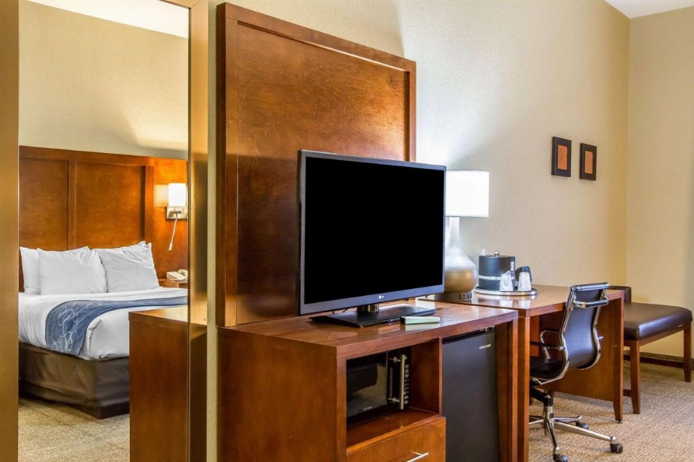 Comfort Suites Mattoon